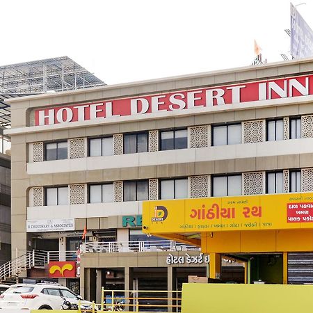 Hotel Desert Inn Tharad Buitenkant foto