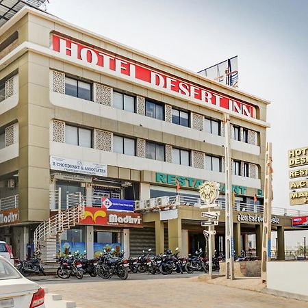 Hotel Desert Inn Tharad Buitenkant foto