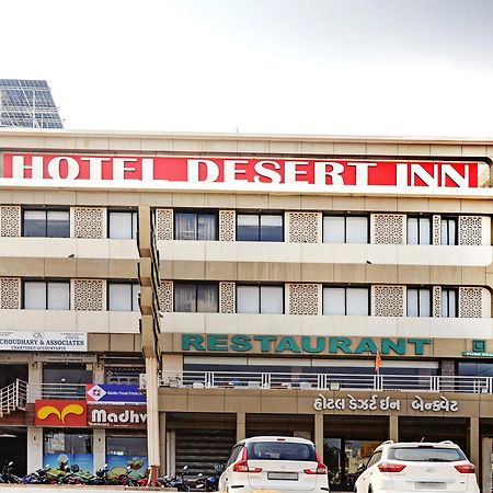 Hotel Desert Inn Tharad Buitenkant foto
